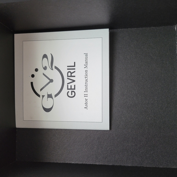 Women's GV2 Astor II Diamond MOP Dial Bracelet Watch, 38mm - 0.24 ctw - Picture 10 of 10